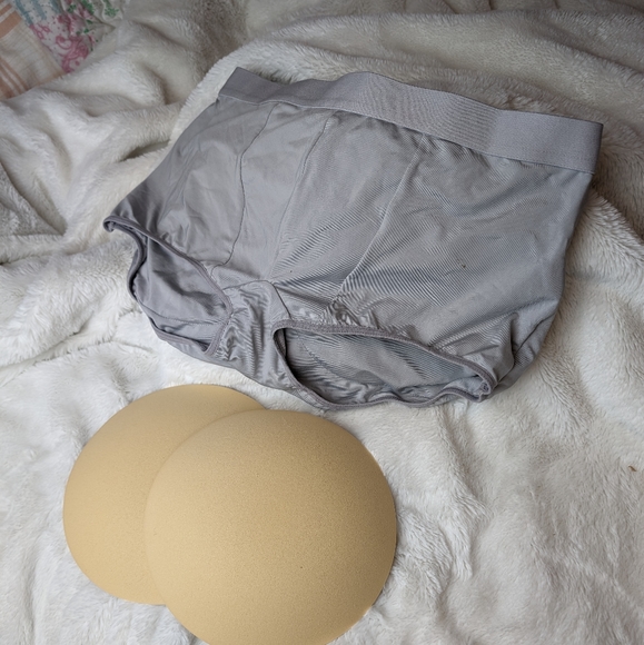 Men's discreet realistic bum booster! - Picture 3 of 7